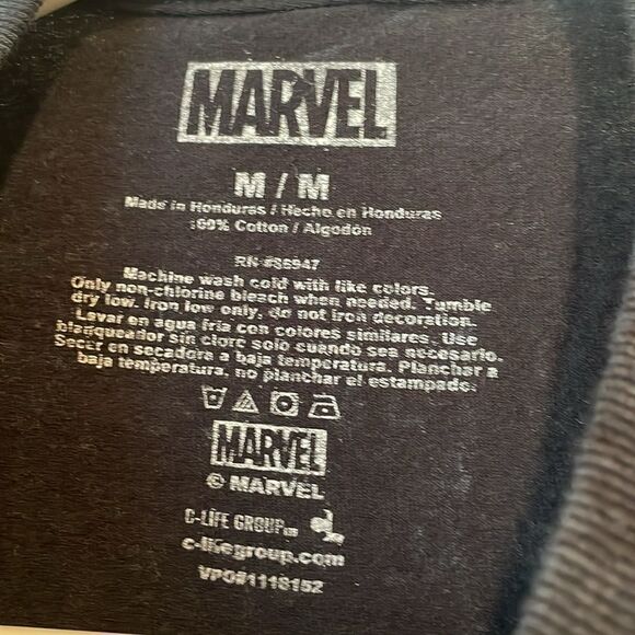 Marvel t-shirt Men's size Medium - Picture 3 of 4